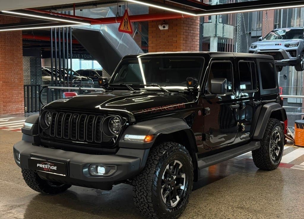 Jeep Wrangler, 2023 il, 10000 km, 2000 L