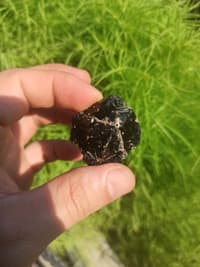 Təbii Obsidian daşı — şəkil 1