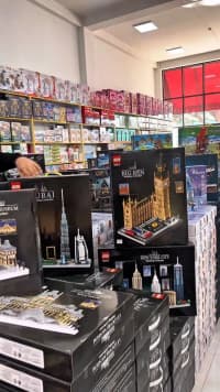 Müxtəlif çeşiddə leqo dəstləri — şəkil 25
