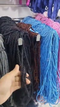 Tikiş ipləri, müxtəlif rəng və material seçimləri — şəkil 24