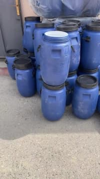 Qidaya yararlı plastik və metal bidonlar — şəkil 5