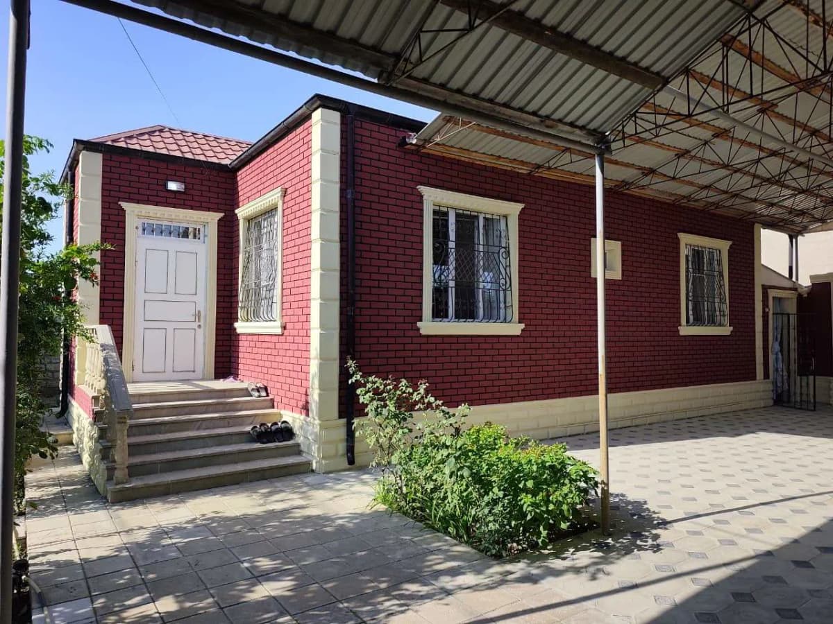 3 otaqlı həyət evi 100 m² satılır