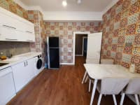 4 otaqlı mənzil 160 m² kirayə verilir — şəkil 25