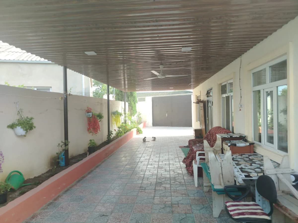 3 otaqlı həyət evi 180 m² satılır