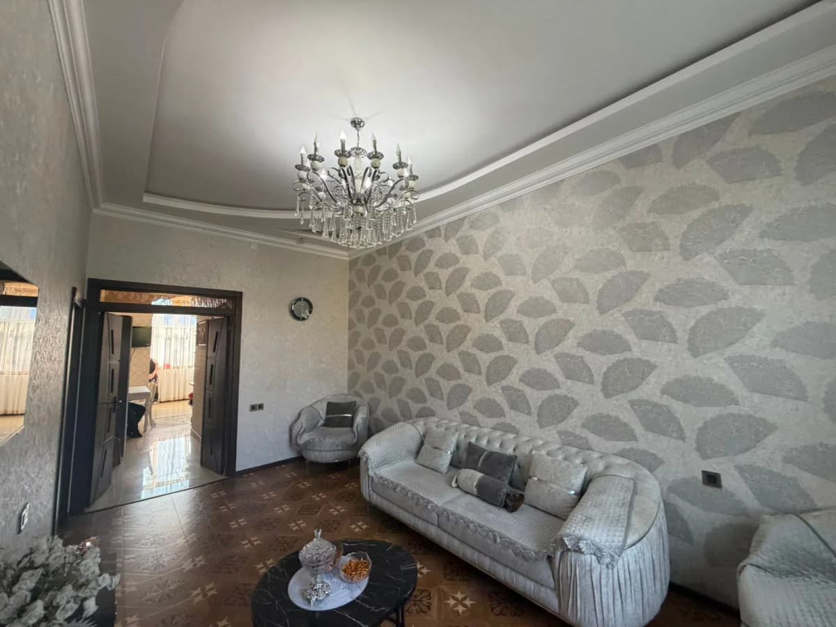 2 otaqlı mənzil 64 m² satılır