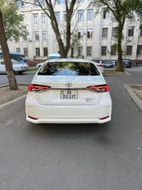 Nəqliyyat vasitəsi icarəsi Toyota Corolla 2026 — şəkil 2