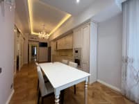 7 otaqlı mənzil 320 m² kirayə verilir Bakı, Səbail r. — şəkil 25