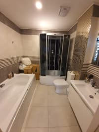 2 otaqlı mənzil 100 m² kirayə verilir — şəkil 10
