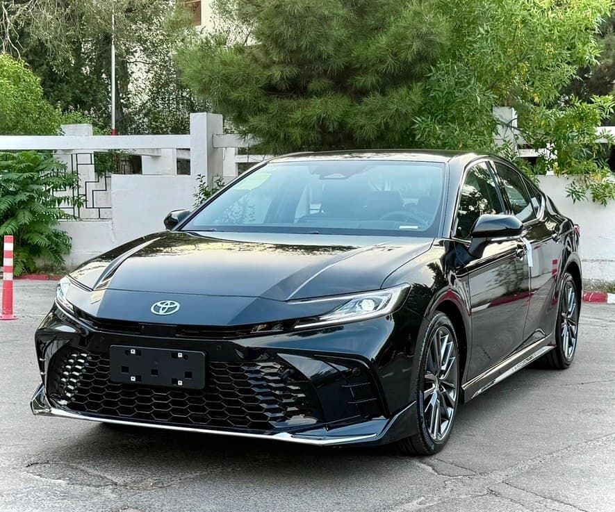 Toyota Camry, 2026 il, 0 km, 2 L