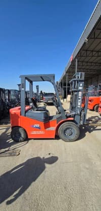 Çəngəlli yükləyici HELI CPCD 15 1.5 ton dizel 2024 — şəkil 3