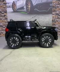 Uşaq elektromobili Toyota Land Cruiser 300 — şəkil 2