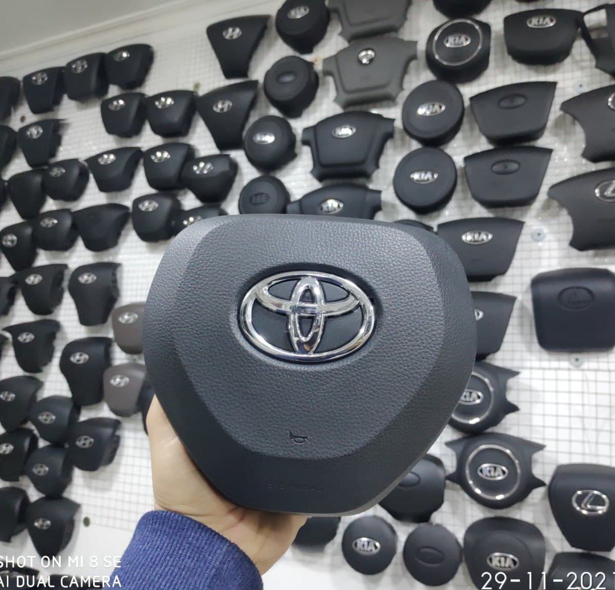 Airbag qapağı Toyota Corolla