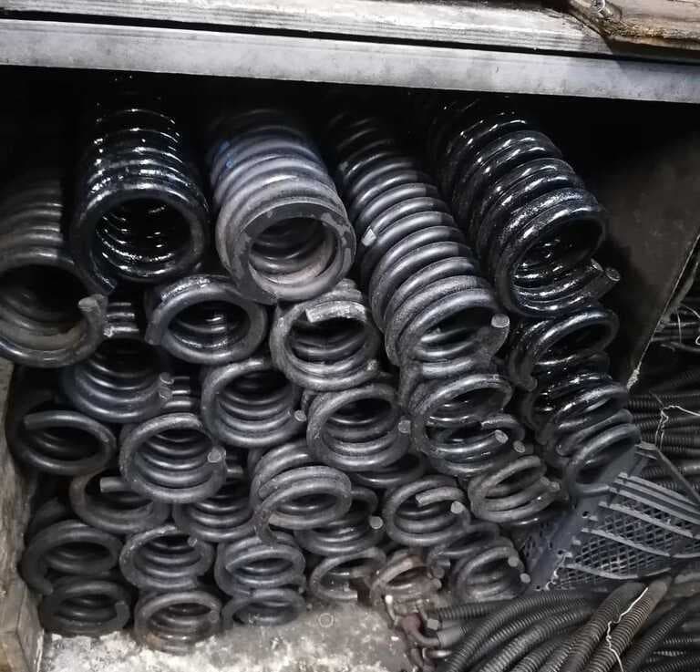 Asqı yayı Mercedes 210, 202, 211 kuzalar üçün