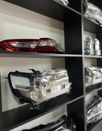 Fara və stop işıqları Lexus, Nissan, Toyota, Mitsubishi — şəkil 1
