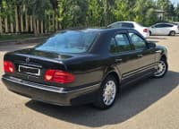 Mercedes E 240, 1998 il, 350000 km, 2400 L — şəkil 5