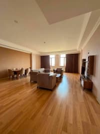 3 otaqlı mənzil 150 m² kirayə verilir — şəkil 1