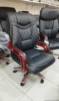 Qarışıq rəng, Ofis üçün kreslo — şəkil 1