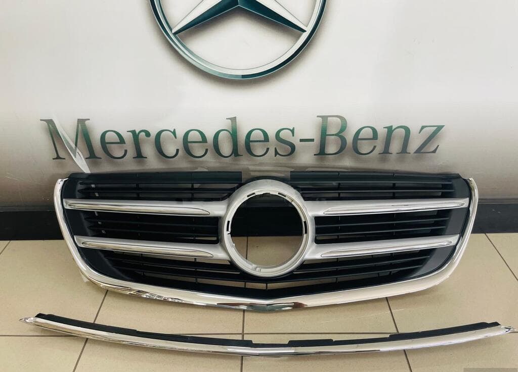 Radiator barmaqlığı Mercedes W447 2015-2020 qara xrom