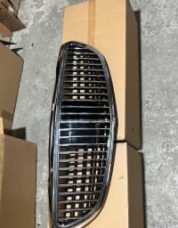 Radiator barmaqlığı Mercedes W205 Maybach — şəkil 10