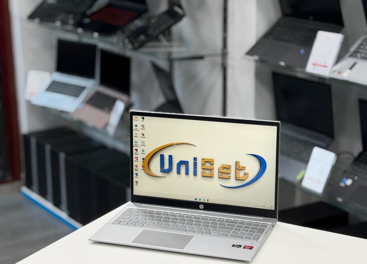 HP markalı notbuk, Gümüşü rəng