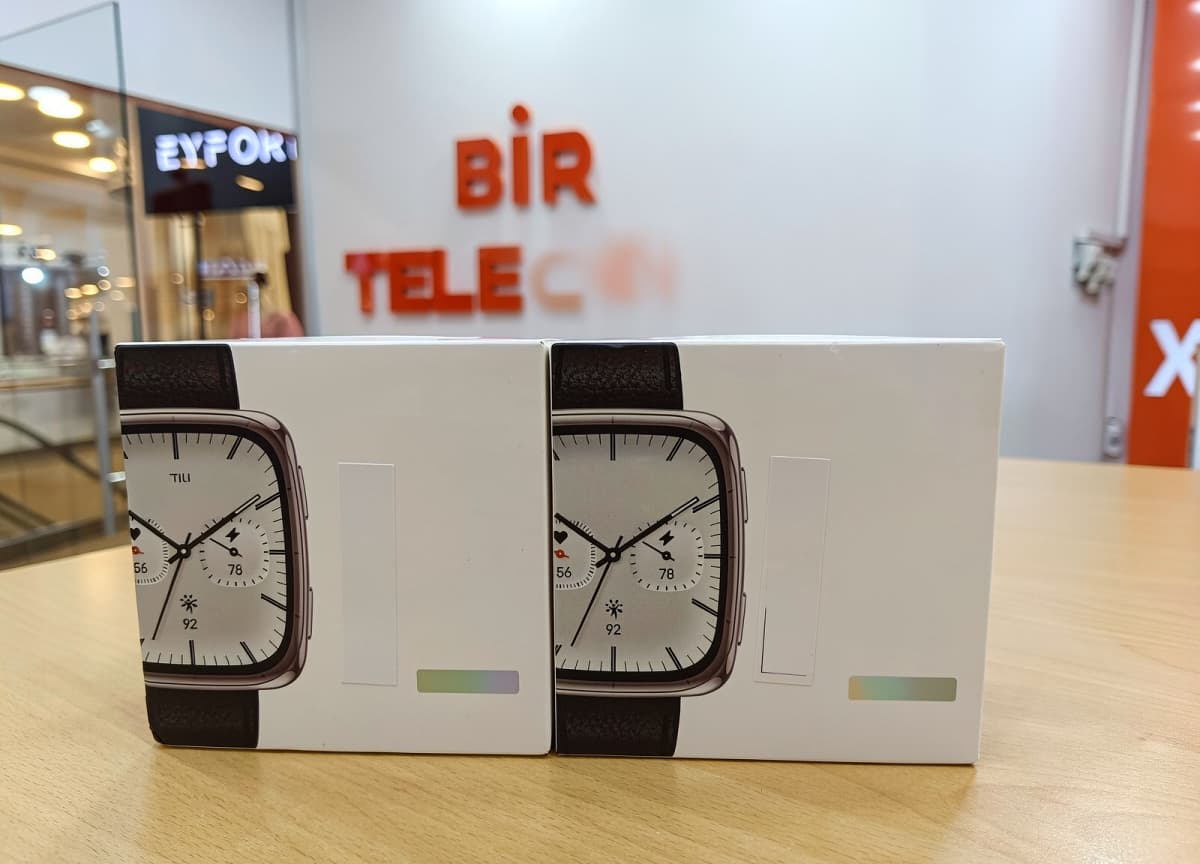 Gümüşü rəng smart saat