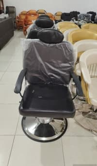 Bərbər və salon kreslosu — şəkil 4