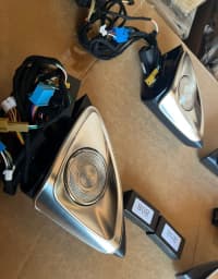 Səs sistemi Burmester Mercedes W205 — şəkil 10