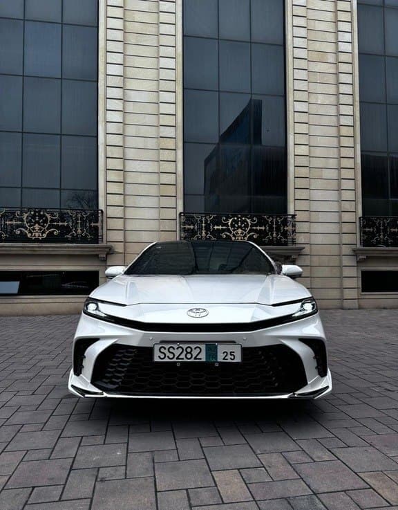 Toyota Camry, 2025 il, 0 km, 2500 L