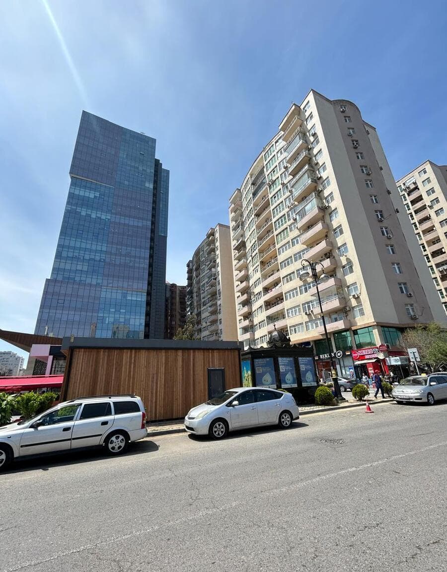3 otaqlı mənzil 95 m² satılır