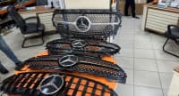 Radiator barmaqlığı Mercedes W214 — şəkil 9