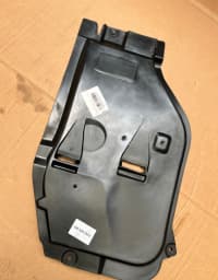 Mühərrik qoruyucusu Mercedes W117 — şəkil 5