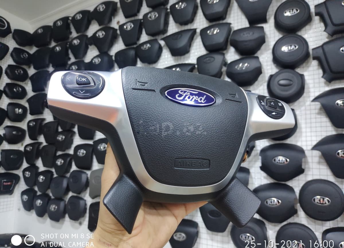 Airbag və airbag qapağı Ford Focus