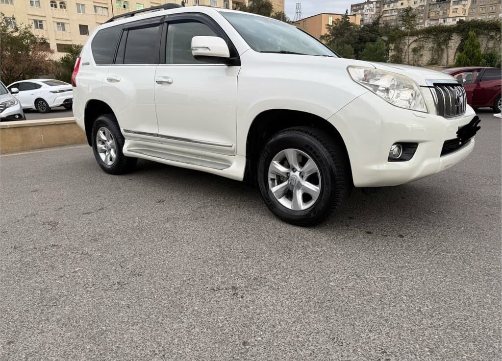 Toyota Land Cruiser Prado, 2010 il, 182000 km, 2700 L