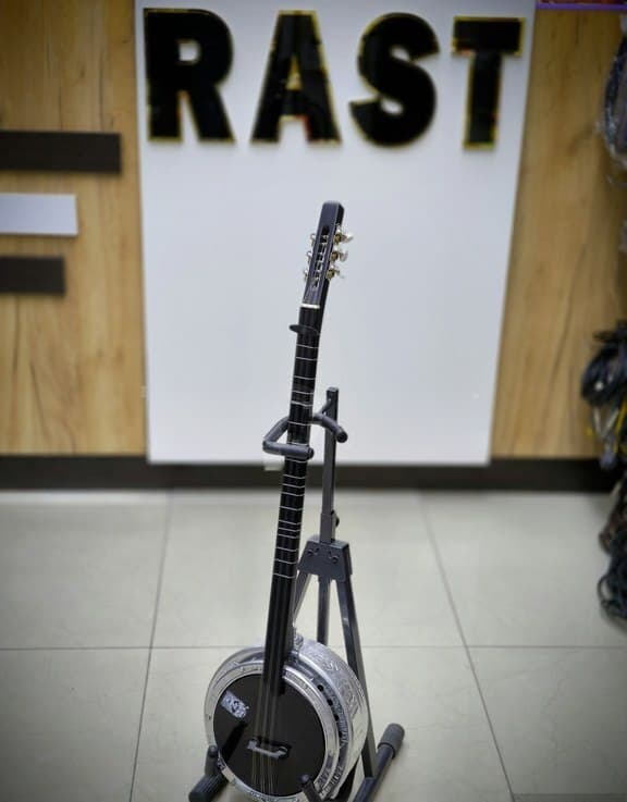 Sazbüş musiqi aləti