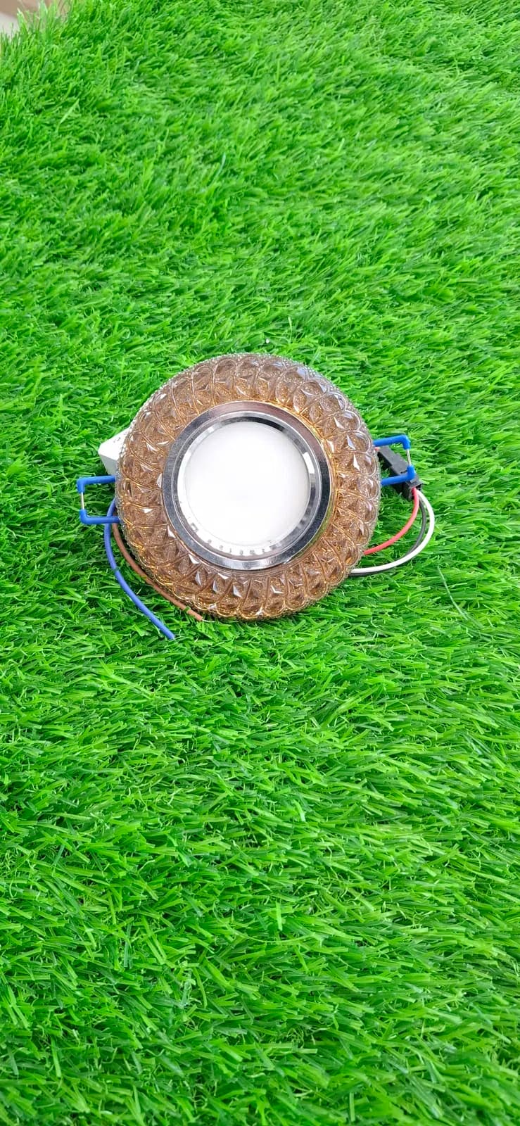 LED lampa, Qəhvəyi rəng