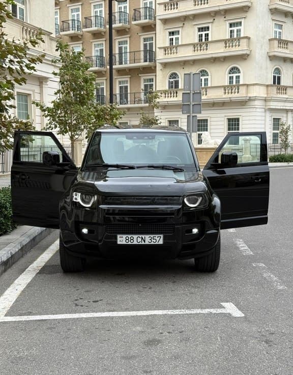 Land Rover Defender, 2021 il, 79000 km, 3 L