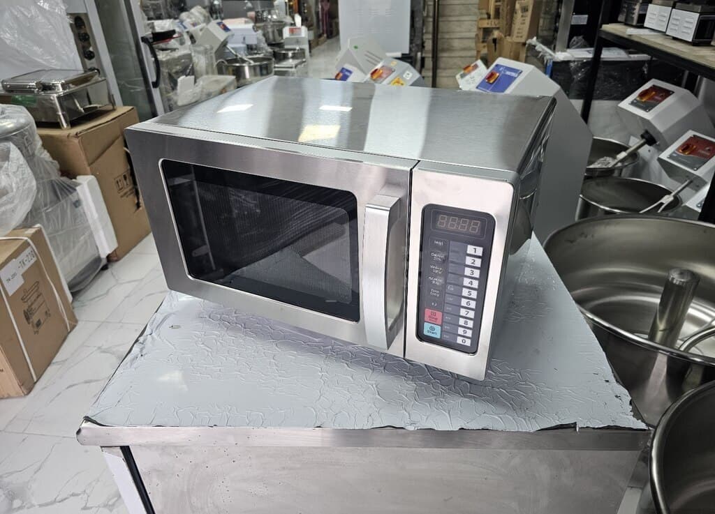 Peşəkar Restoran Mikrodalğalı Sobası 34L 1000W
