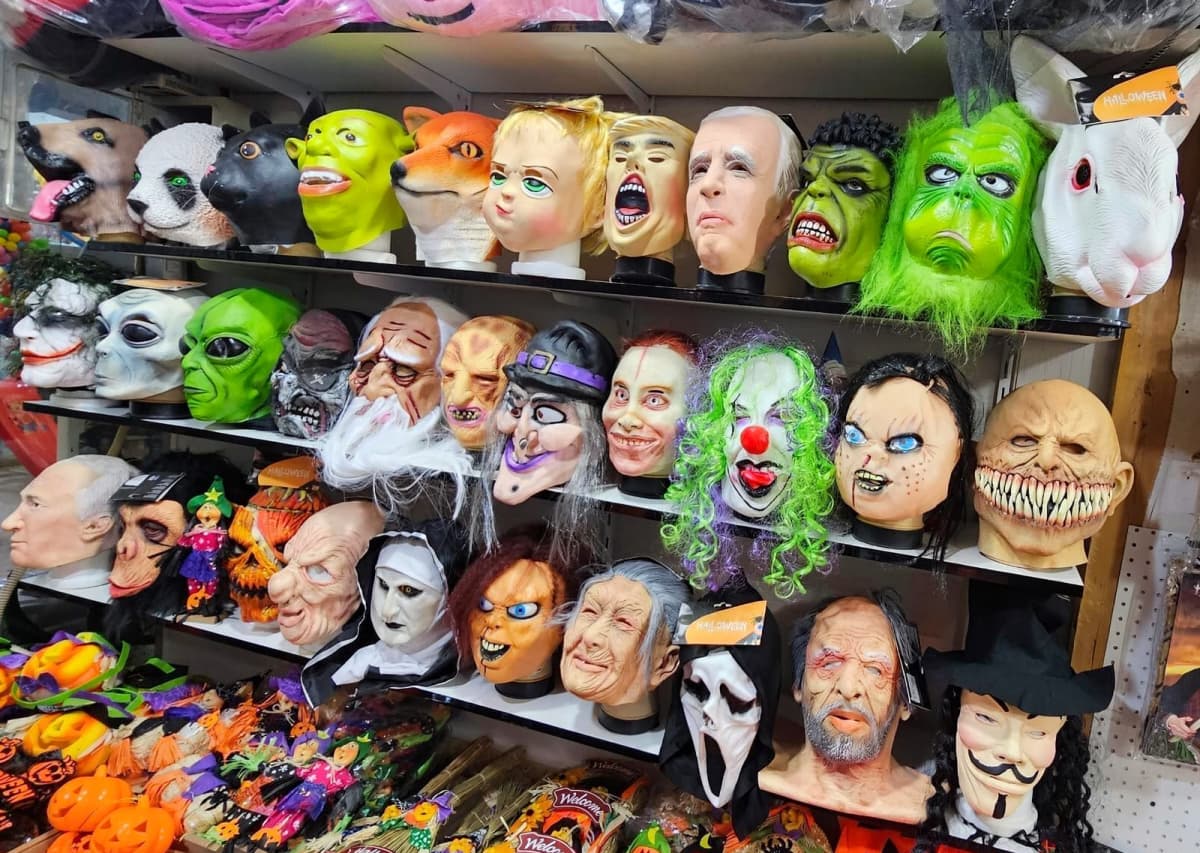 Halloween üçün qorxulu maskalar