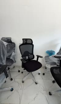 Qarışıq rəng, Ofis üçün kreslo — şəkil 1