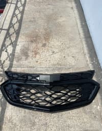 Radiator barmaqlığı Chevrolet Equinox — şəkil 1
