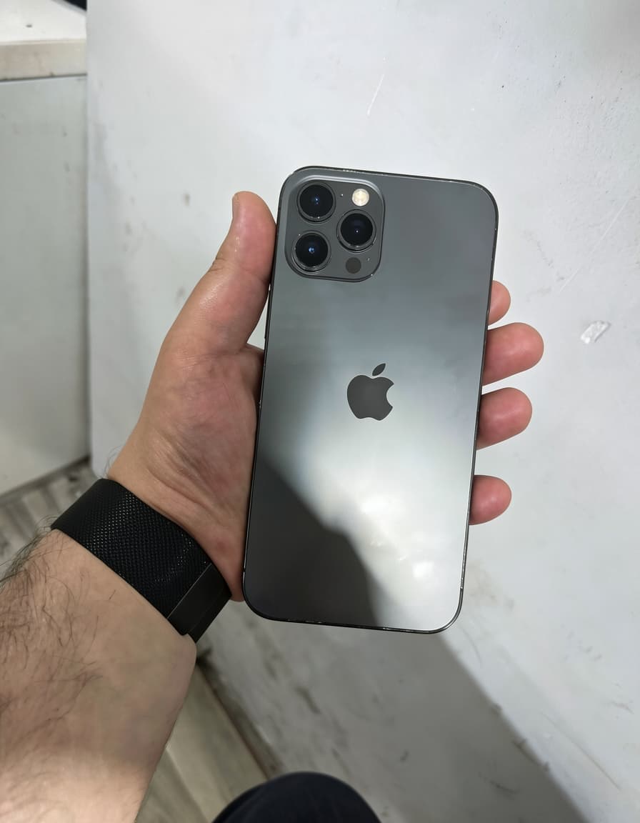 Apple iPhone 12 Pro Max, 6 GB