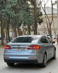 Avtomobil icarəsi Ford Fusion 2020 — şəkil 5