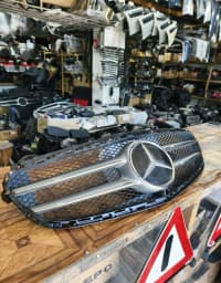 Radiator barmaqlığı Mercedes W212 restayl — şəkil 2
