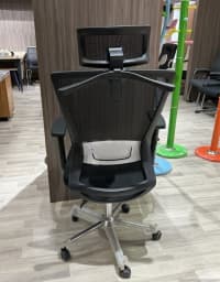 Qara rəng, Ofis üçün kreslo — şəkil 3