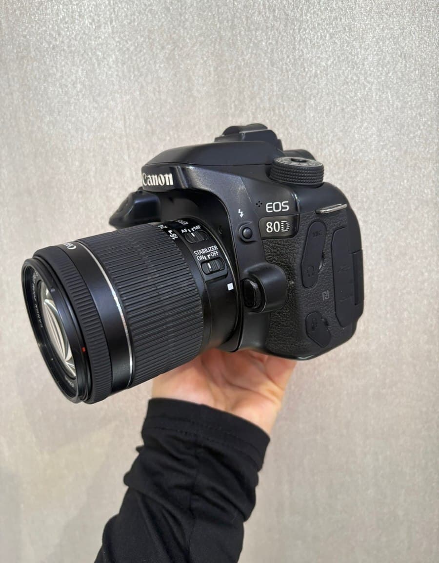 Fotoaparat Canon 80D + 18-55mm STM obyektiv