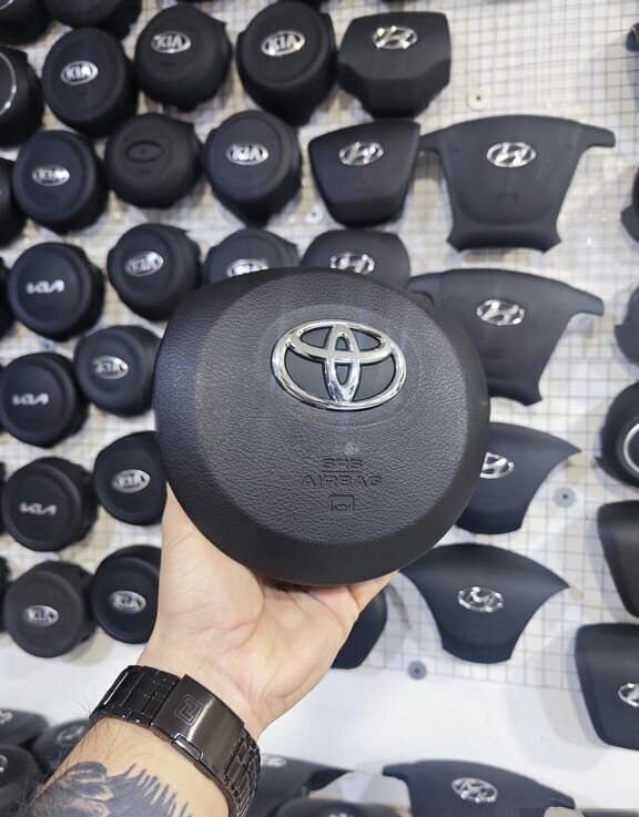 Airbag Toyota Vitz 2015