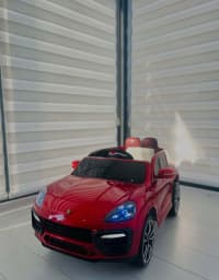 Uşaq elektrik avtomobili Porsche Cayenne 4x4 — şəkil 8