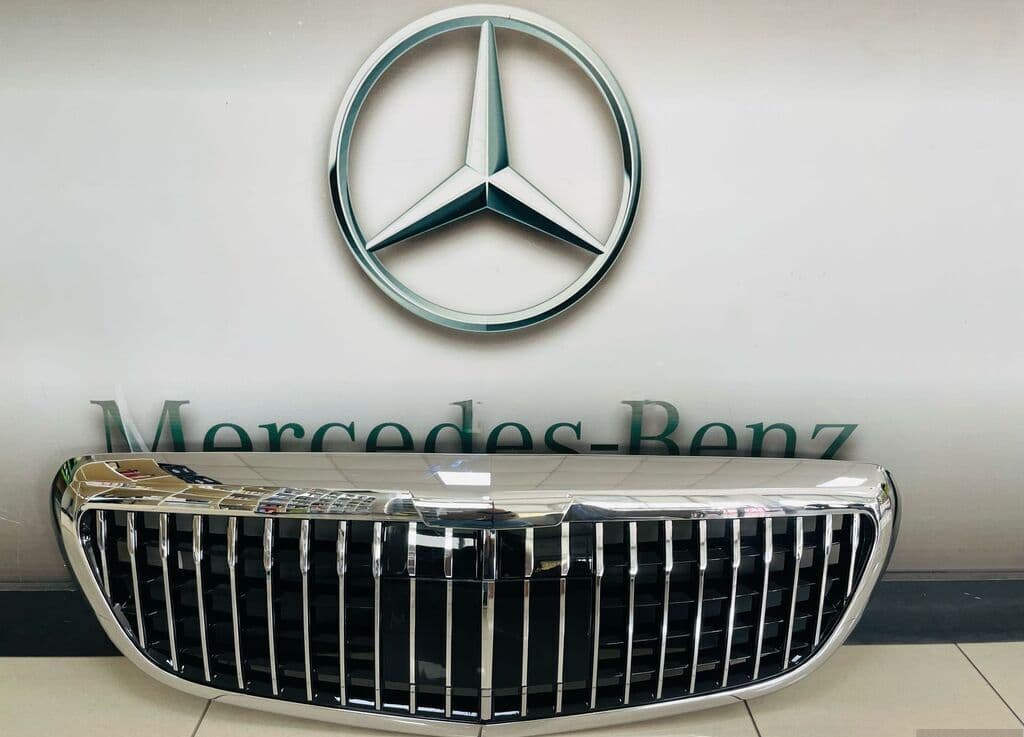 Radiator barmaqlığı Mercedes W213 E-Class Maybach 2020