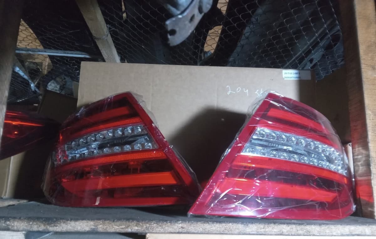 Arxa stop işığı Mercedes W204