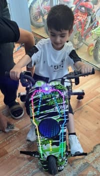 Uniseks uşaq skuteri, Elektrik skuter, Qara rəng — şəkil 11